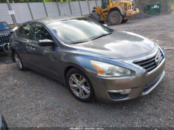  Salvage Nissan Altima