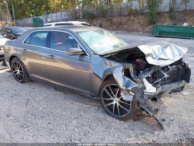 Salvage Chrysler 300