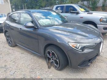  Salvage Alfa Romeo Stelvio