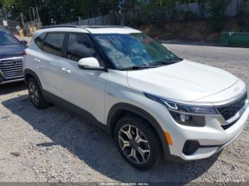  Salvage Kia Seltos