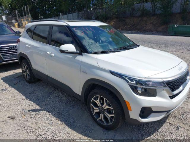  Salvage Kia Seltos