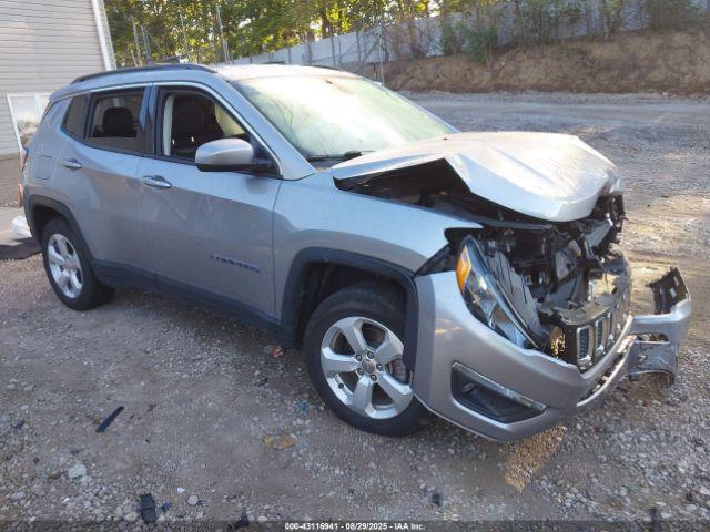  Salvage Jeep Compass
