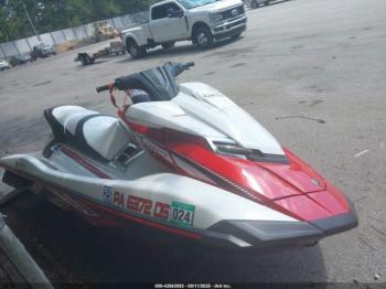  Salvage Yamaha Waverunner