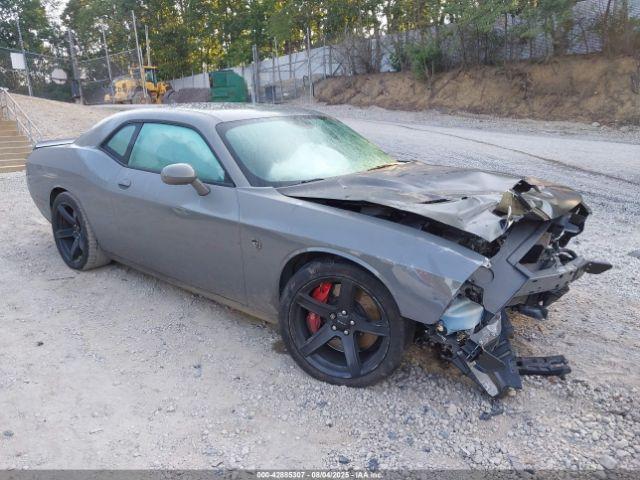  Salvage Dodge Challenger