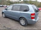 Kia Sedona Image 2