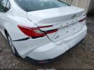 Toyota Camry Le Image 4