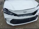 Toyota Camry Le Image 3