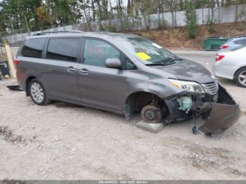  Salvage Toyota Sienna