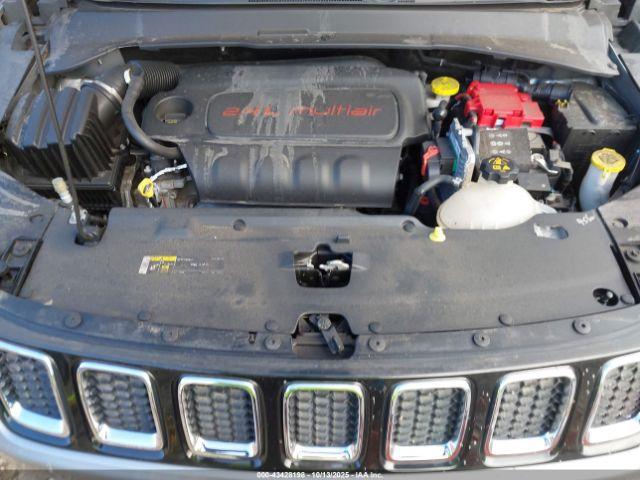 Jeep Compass Limited 4x4 Image 9