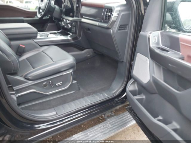 Ford F-150 Lariat Image 7