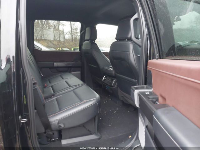 Ford F-150 Lariat Image 10