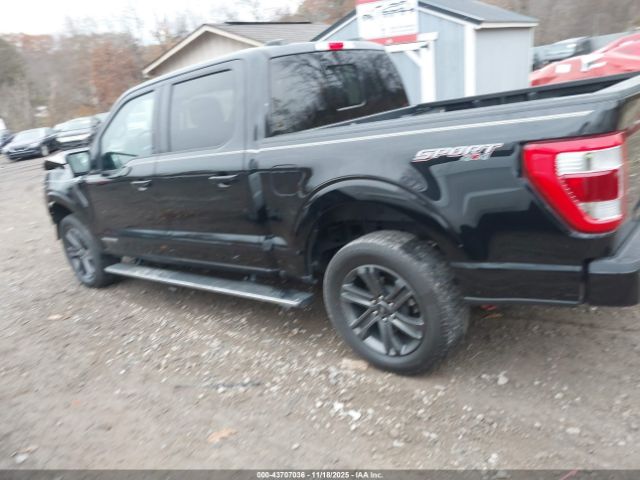 Ford F-150 Lariat Image 3