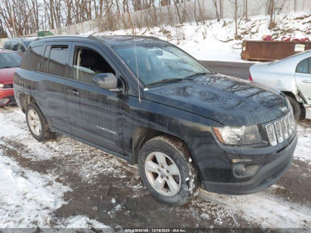  Salvage Jeep Compass