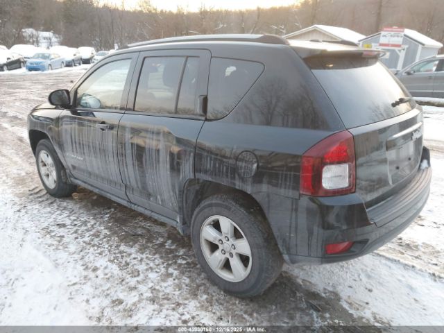 Jeep Compass Latitude Image 2