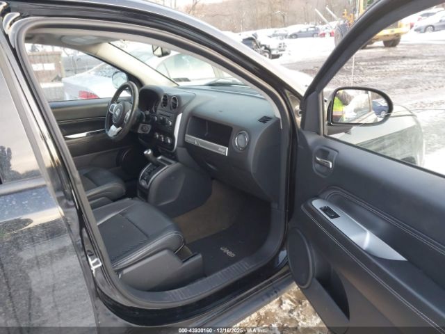 Jeep Compass Latitude Image 3