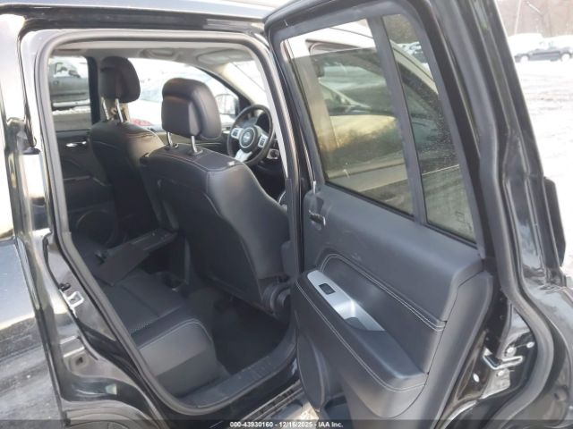 Jeep Compass Latitude Image 12