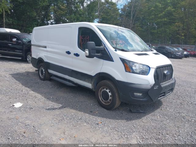 Ford Transit Image 1