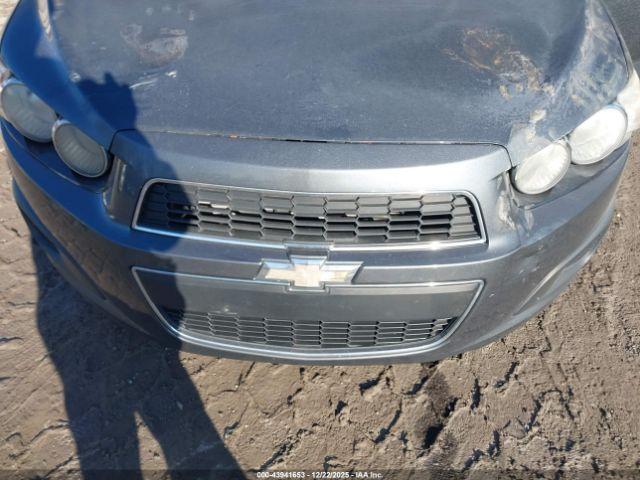 Chevrolet Sonic Ls Auto Image 14