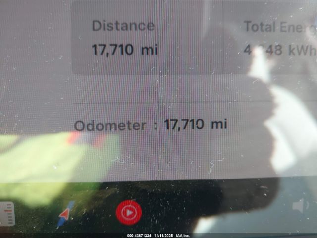 Tesla Model Y Long Range Dual Motor All-wheel Drive Image 15