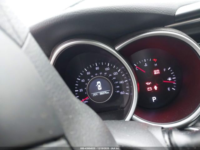 Kia Optima Lx Image 5