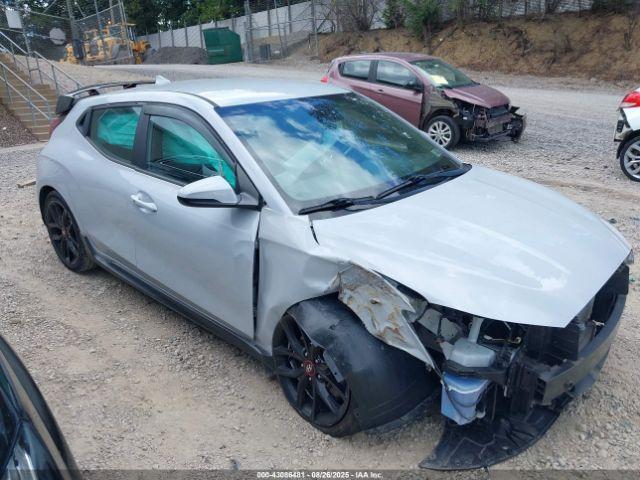  Salvage Hyundai VELOSTER