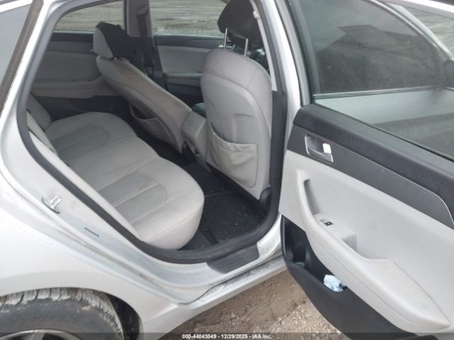 Hyundai SONATA Se Image 8