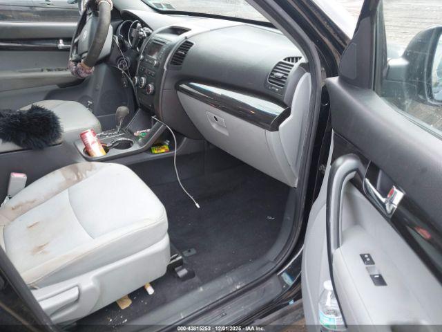 Kia Sorento Lx Image 16