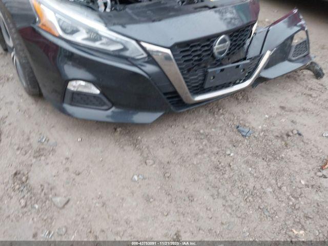 Nissan Altima Sr Fwd Image 5