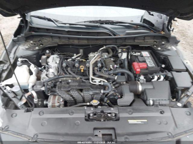 Nissan Altima Sr Fwd Image 4