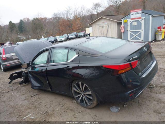 Nissan Altima Sr Fwd Image 12