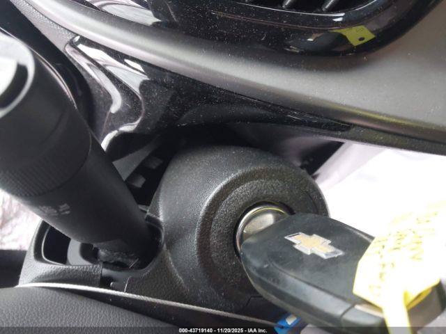 Chevrolet Spark Fwd 1lt Automatic Image 7