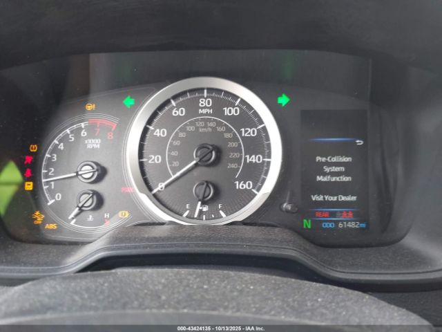 Toyota Corolla Le Image 10