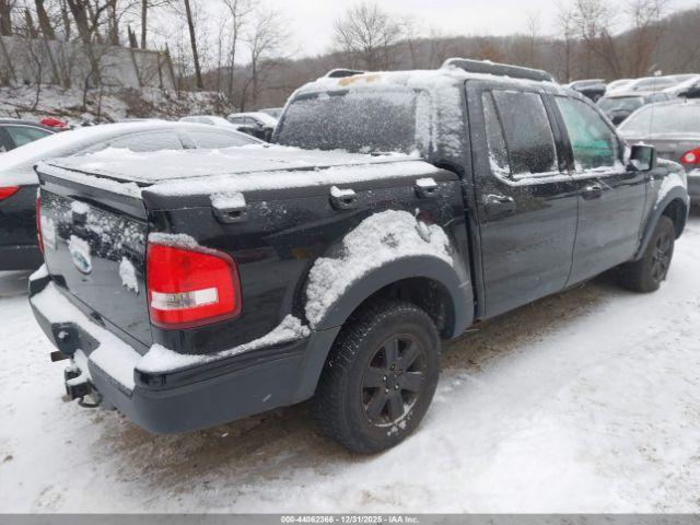 Ford Explorer Xlt Image 4