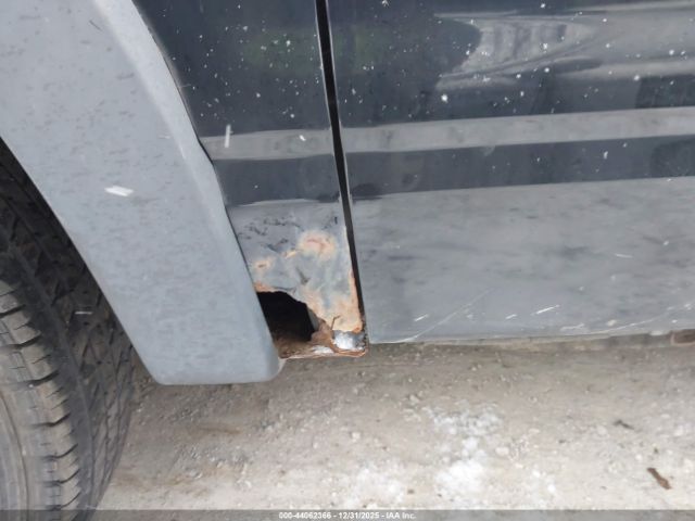 Ford Explorer Xlt Image 5