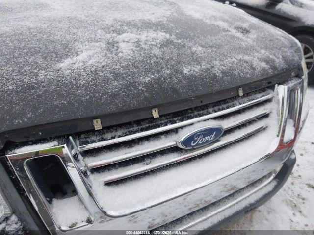 Ford Explorer Xlt Image 8