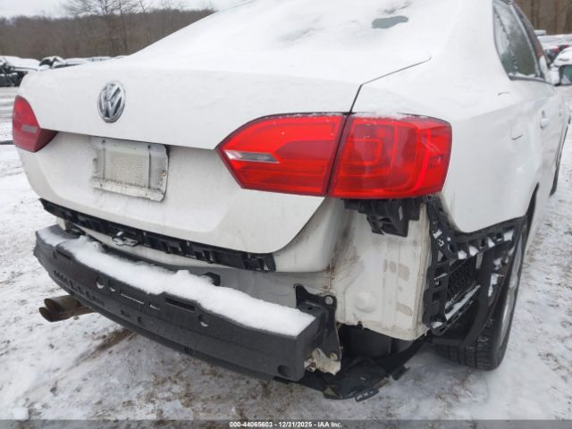 Volkswagen Jetta 2.5l Se Image 14