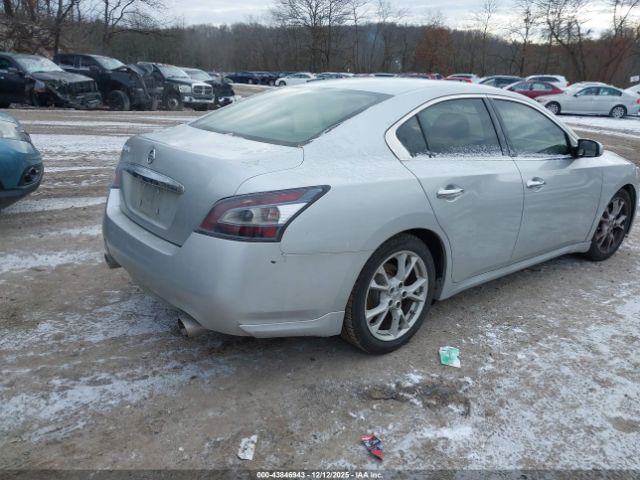 Nissan Maxima 3.5 S Image 9