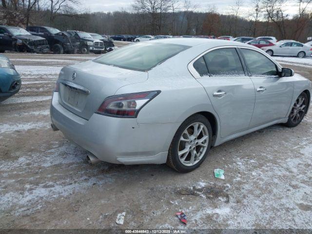 Nissan Maxima 3.5 S Image 9