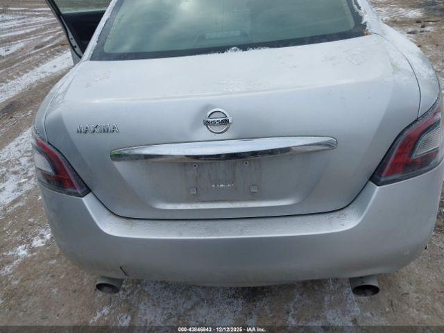 Nissan Maxima 3.5 S Image 7