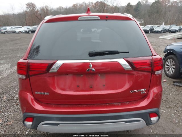 Mitsubishi Outlander Sel Image 10