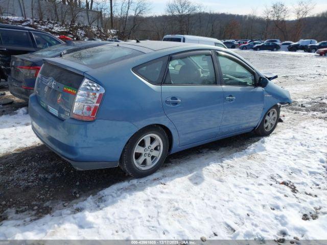 Toyota Prius Image 10