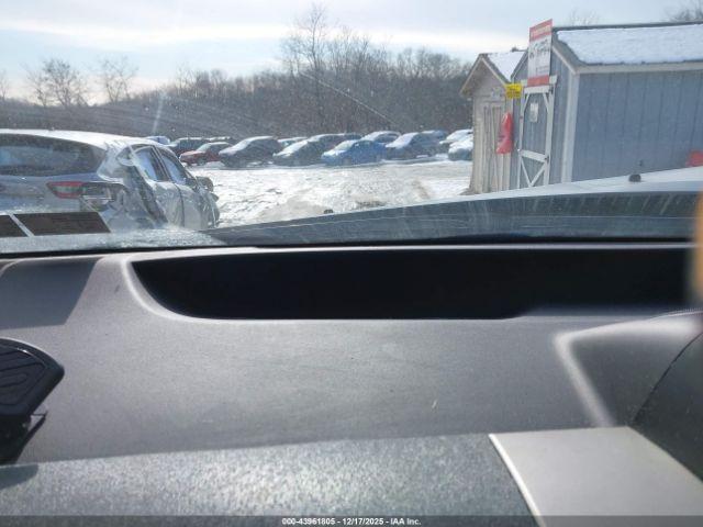 Toyota Prius Image 5