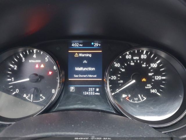 Nissan Rogue Sv Image 4