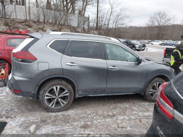 Nissan Rogue Sv Image 3