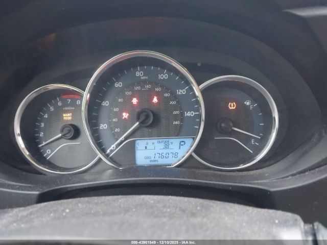 Toyota Corolla Le Image 10