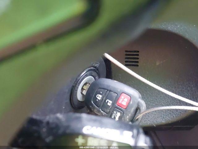 Toyota Corolla Le Image 4