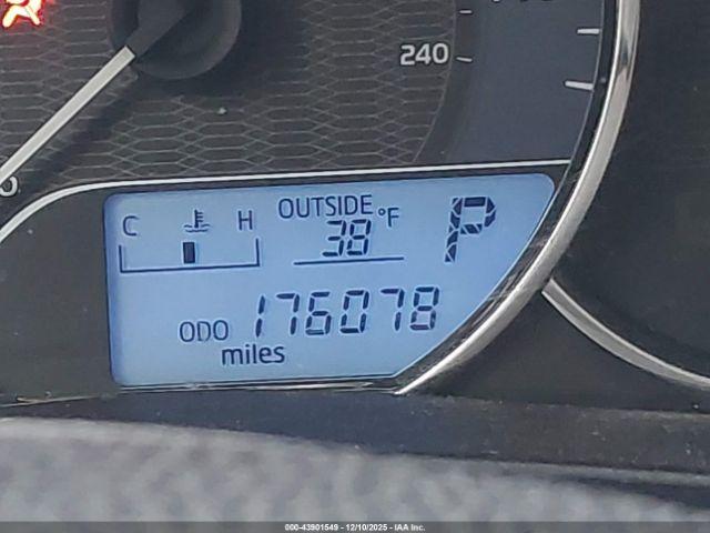 Toyota Corolla Le Image 5