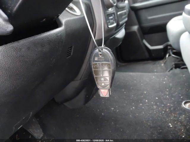 Ram 1500 Express  4x4 6'4 Box Image 8