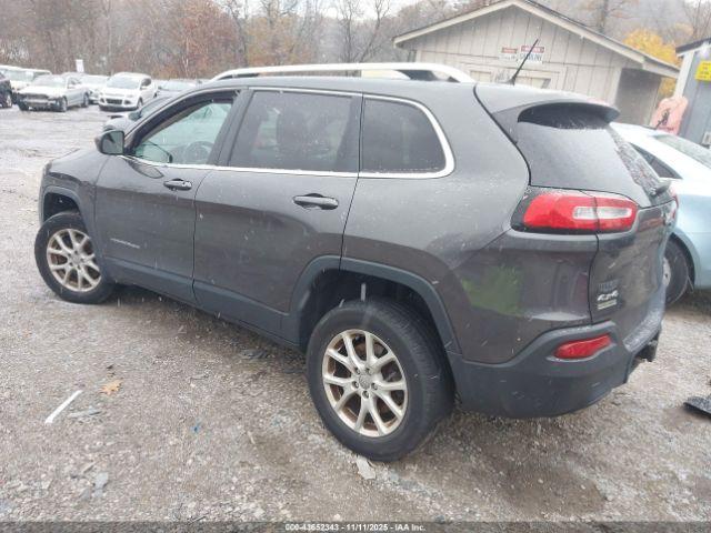Jeep Cherokee Latitude Image 2