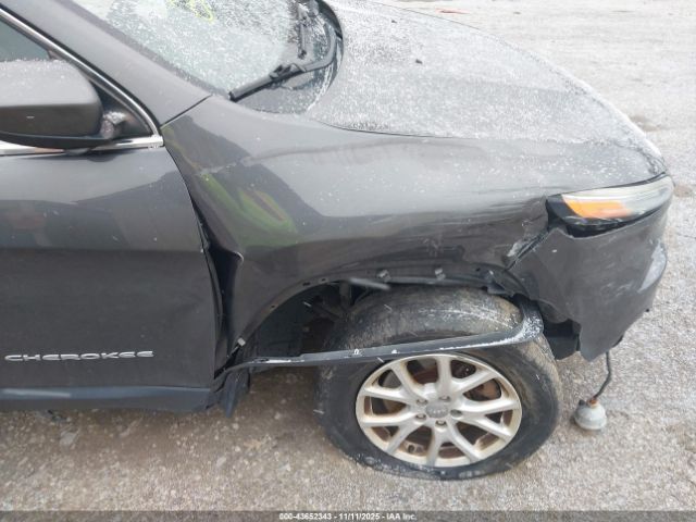 Jeep Cherokee Latitude Image 12